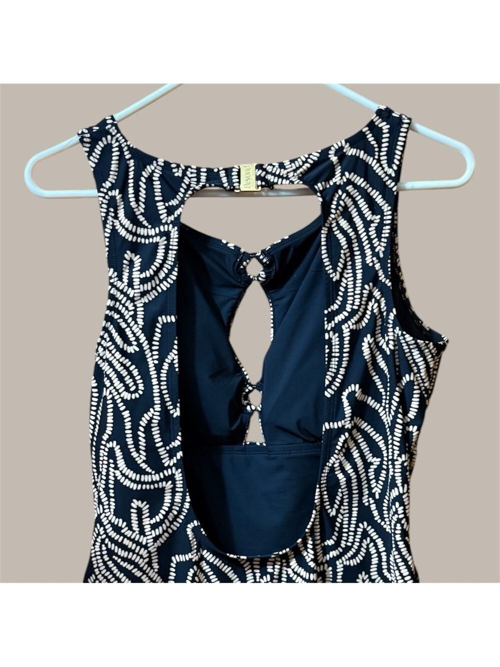Beyond Control Black Tummy Control Swimsuit w/Tan Chain Print. Size 14. EUC! - Picture 12 of 12